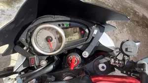 Kawasaki Z 750 (2007 - 14)  (5)