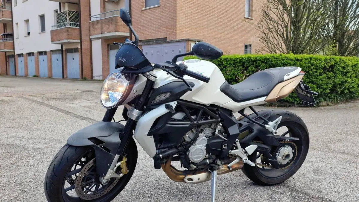 MV Agusta Brutale 675 (2011 - 15) 