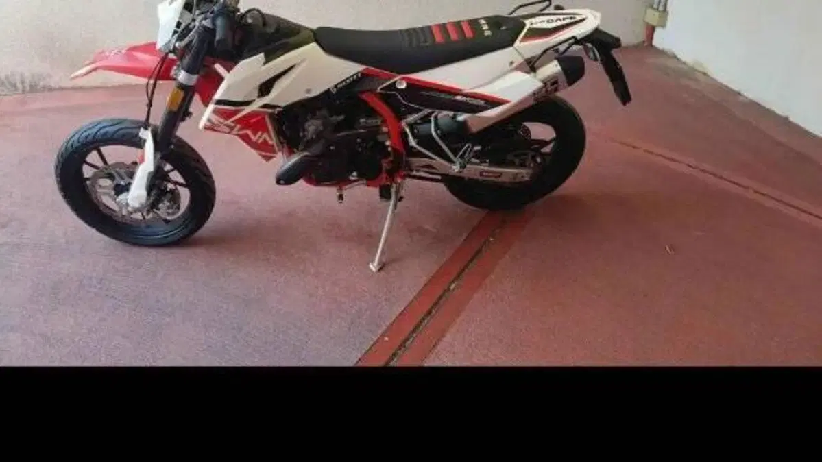 Swm RS 125 R (2021 - 23)  (3)