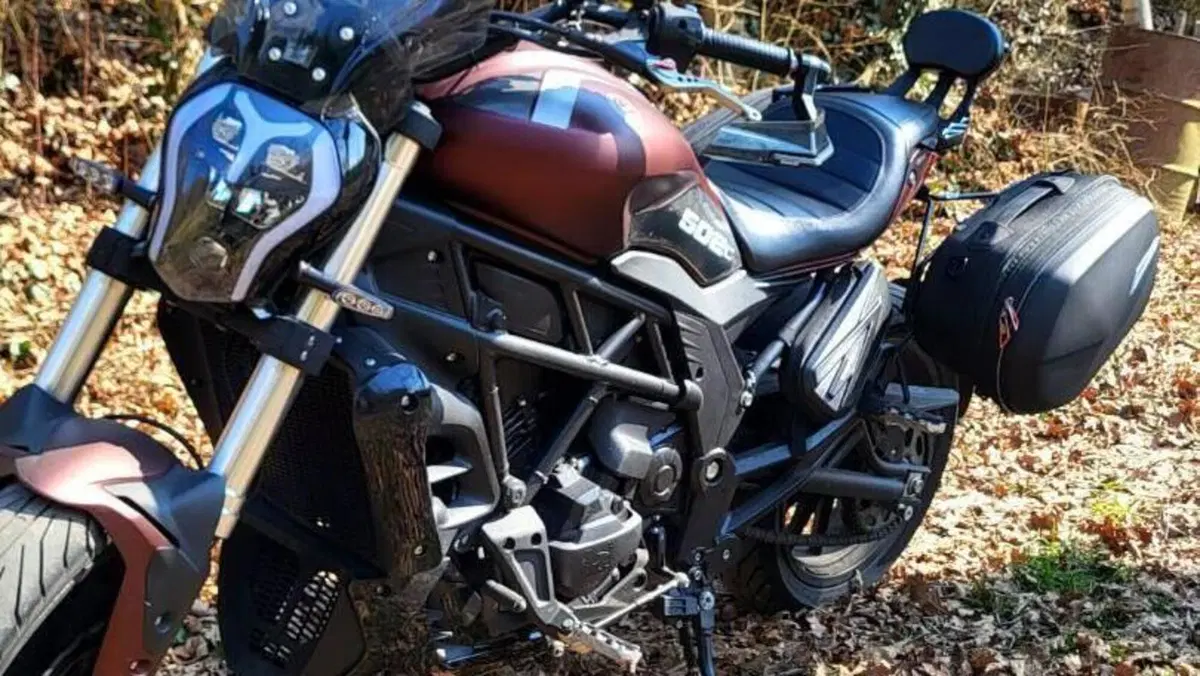 Benelli 502 C (2021 - 25)  (6)