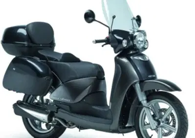 Bauletto e Motore Usati Aprilia Scarabeo 125 200 2 - Annuncio 10078832
