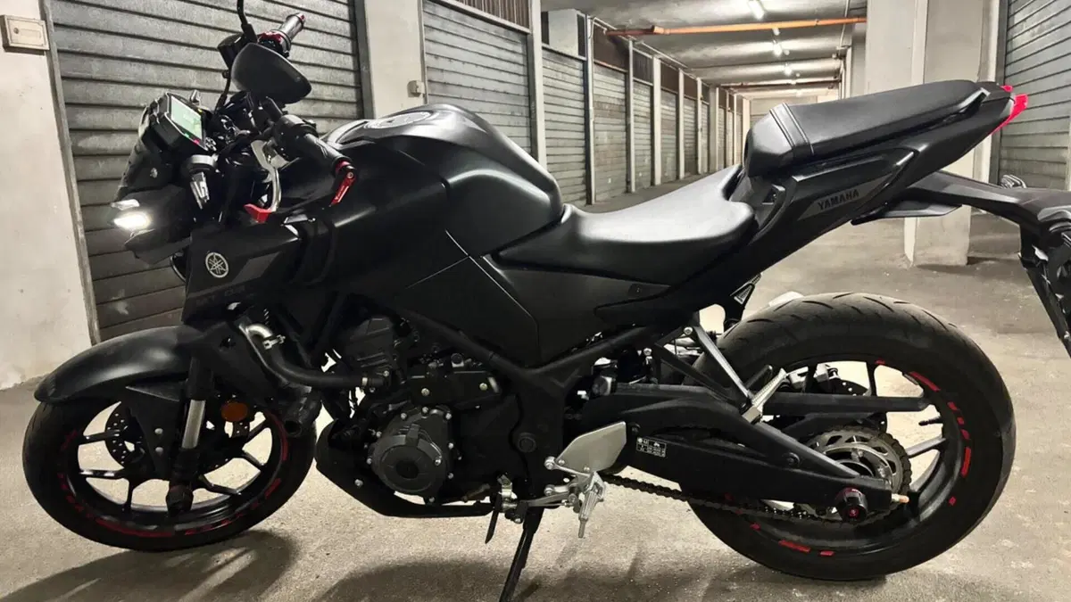 Yamaha MT-03 (2025 - 26)  (2)