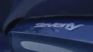 Piaggio Beverly 300 Hpe (2021)  (12)
