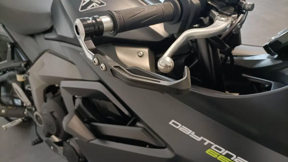 Triumph Daytona 660 (2024 - 26)  (6)