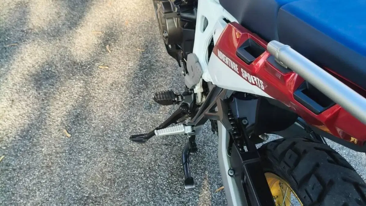 Honda Africa Twin CRF 1000L Adventure Sports DCT Desert Track (2019)  (5)