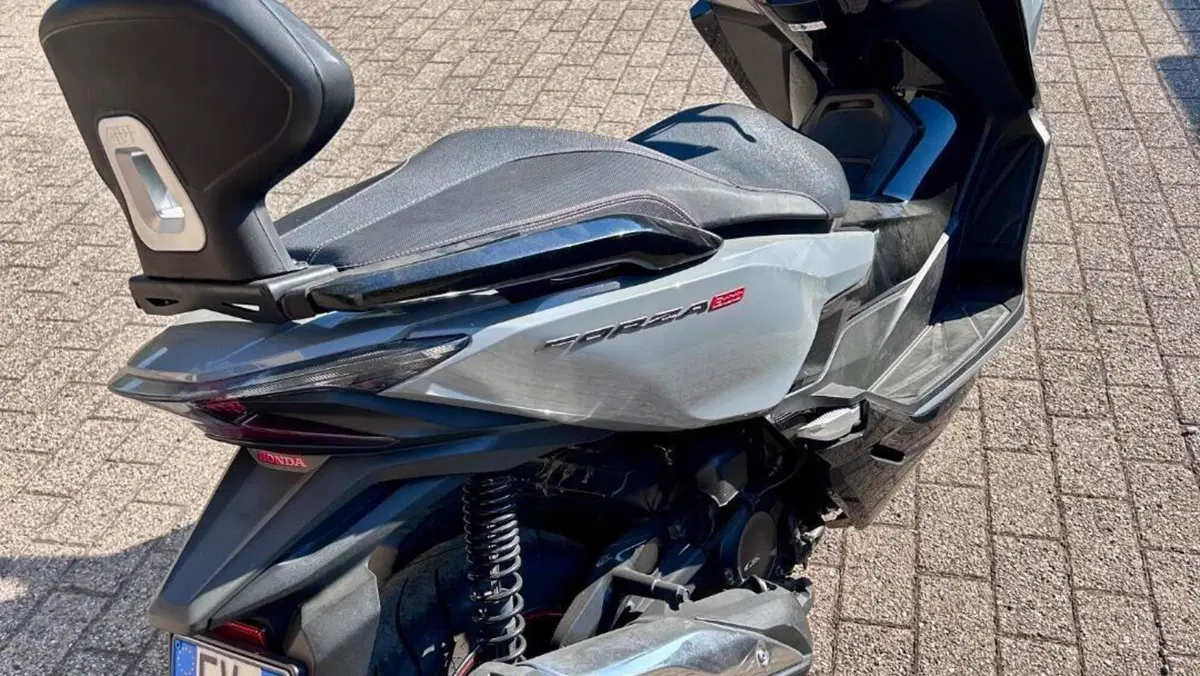 Honda Forza 300 Limited Edition ABS (2020)  (3)