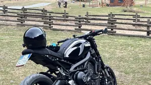 Yamaha XSR 900 ABS (2016 - 20)  (2)