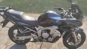 Yamaha FZ6 Fazer (2004 - 07)  (2)