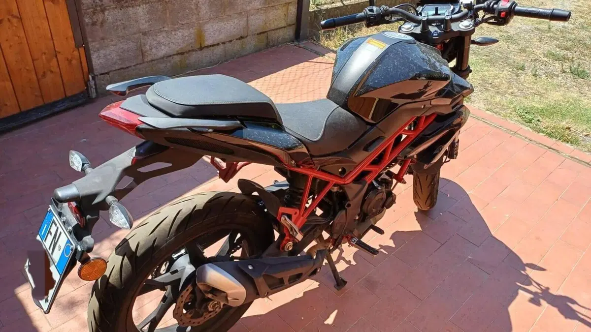 Benelli BN 125 (2021 - 25)  (10)