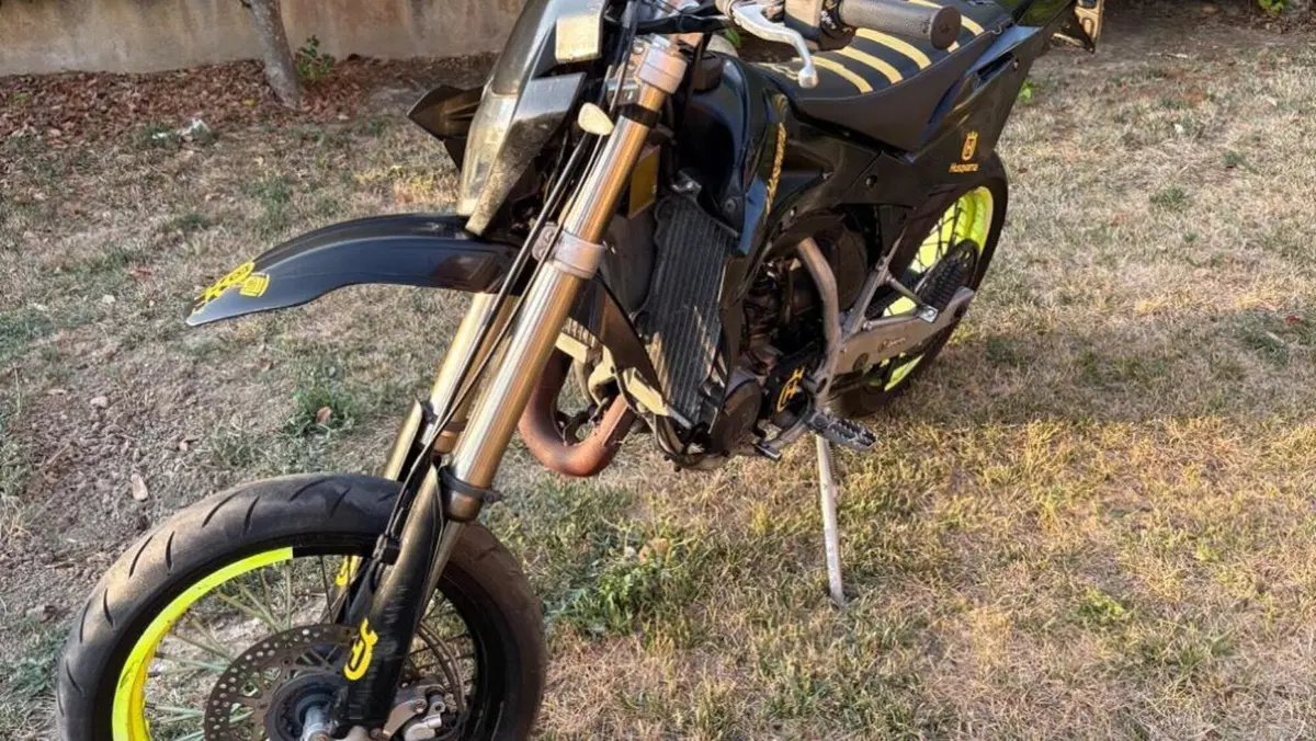 Husqvarna SM 125 (2009)  (3)