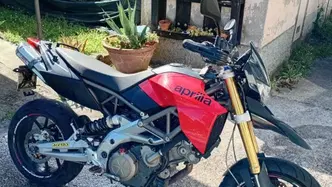 Aprilia Dorsoduro 750 (2009 - 14)
