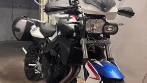 Bmw F 800 R (2015 - 16)  (2)
