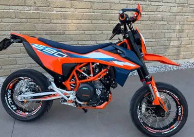 KTM 690 SMC R (2023 - 25) - Annuncio 10079105