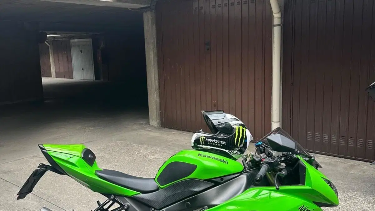 Kawasaki Ninja 600 ZX-6R (2009 - 16)  (2)