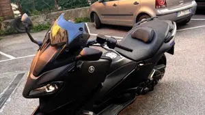 Yamaha T-Max 560 (2022 - 24)  (2)