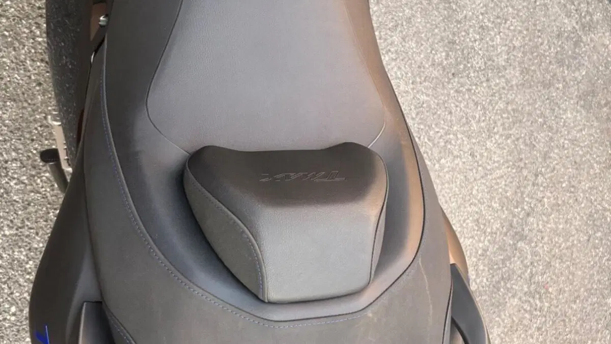 Yamaha T-Max 560 (2022 - 24)  (11)
