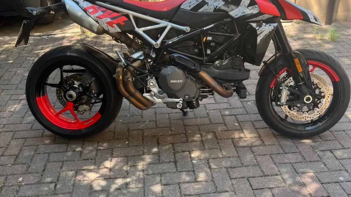 Ducati Hypermotard 950 RVE (2022 - 25)  (3)