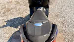 Yamaha X-Max 300 ABS (2017 - 20)  (4)