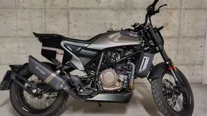 Husqvarna Svartpilen 701 Style (2019 - 20)  (3)