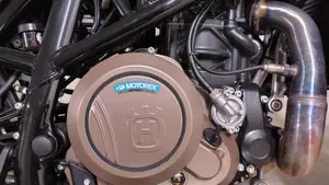 Husqvarna Svartpilen 701 Style (2019 - 20)  (4)