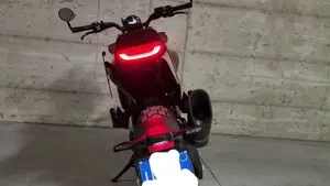 Husqvarna Svartpilen 701 Style (2019 - 20)  (8)