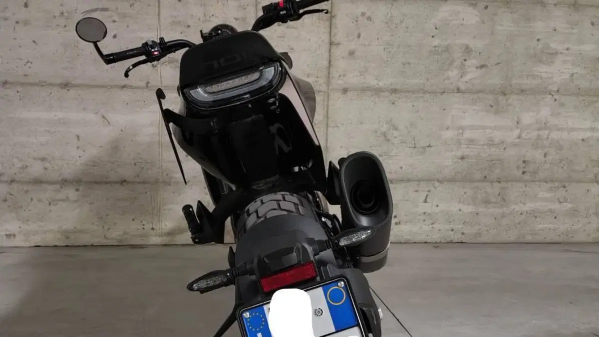 Husqvarna Svartpilen 701 Style (2019 - 20)  (9)