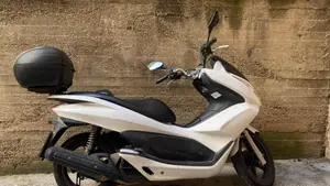 Honda PCX 125 (2009 - 13)  (2)