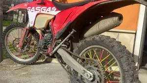 GASGAS EC 250 F (2021)  (2)