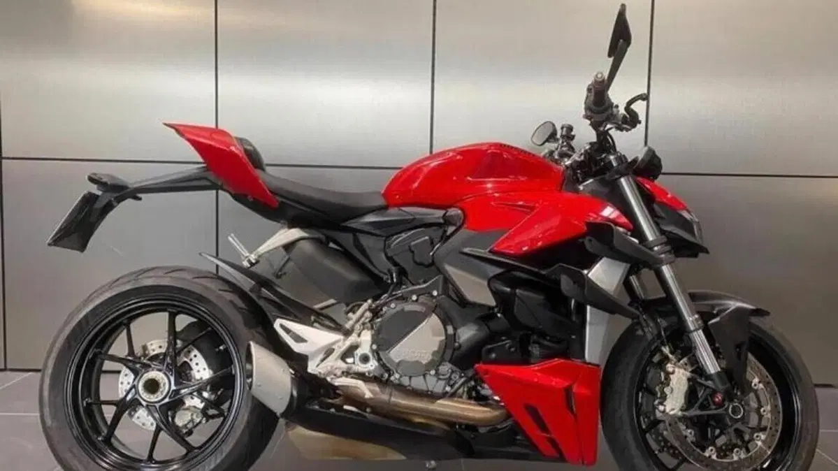 Ducati Streetfighter V2 (2022 - 24) 