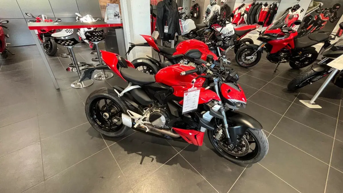 Ducati Streetfighter V2 (2022 - 24)  (6)
