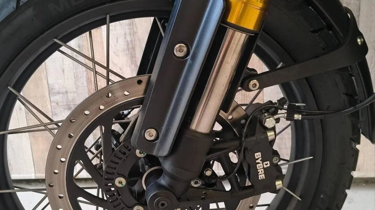 Triumph Scrambler 400 XC (2025 - 26)  (19)