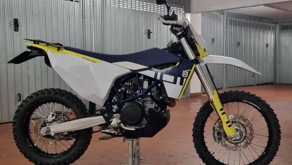 Husqvarna 701 Enduro (2023 - 25)  (6)