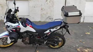 Honda Africa Twin CRF 1000L DCT ABS (2016 - 17)  (2)