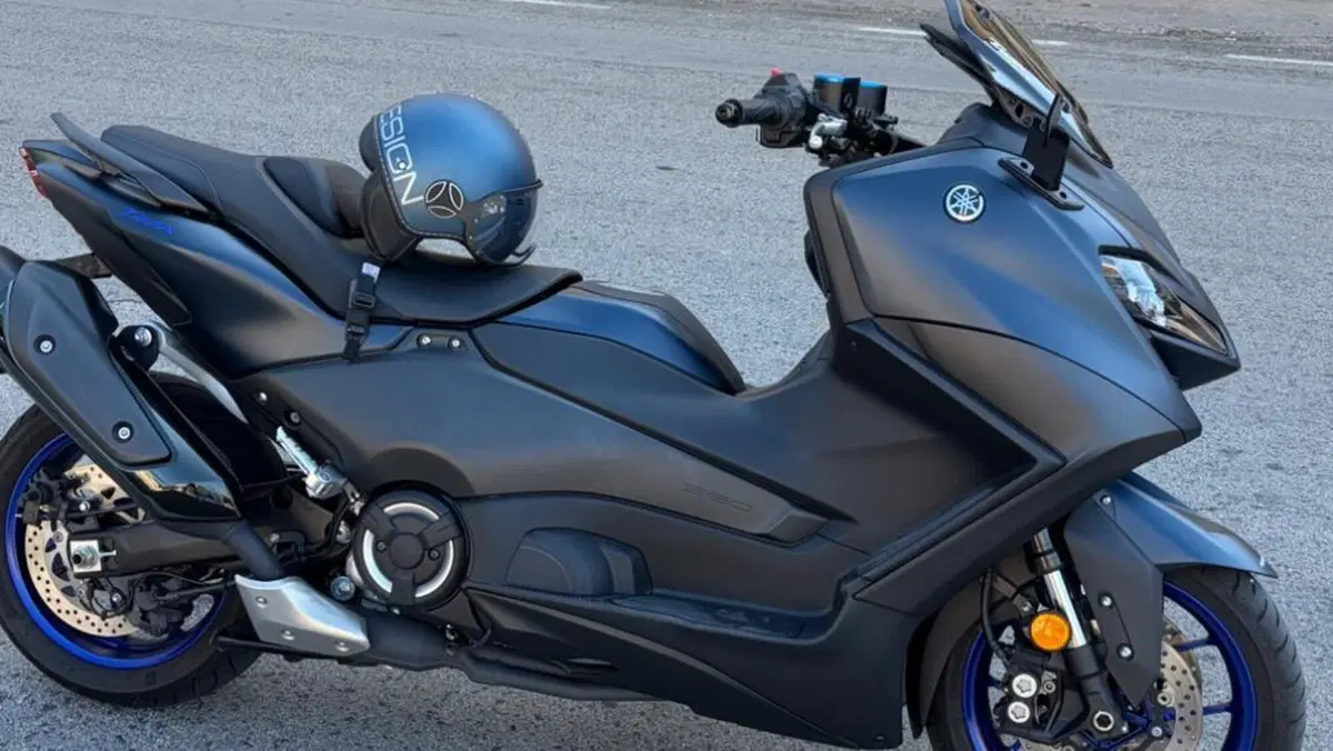 Yamaha T-Max 560 (2022 - 24)  (4)