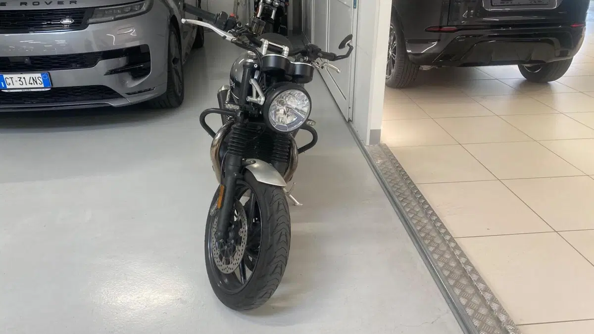 Triumph Speed Twin 1200 (2019 - 20)  (2)