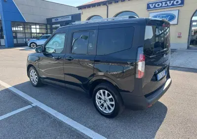 Ford Tourneo Courier 1.0 ecoboost 125cv Titanium (4)