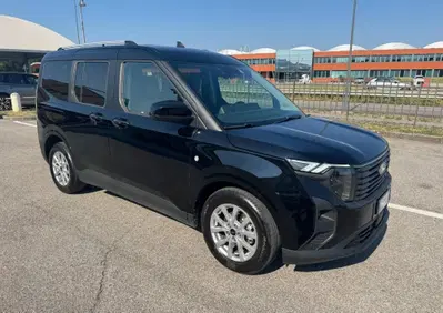 Ford Tourneo Courier 1.0 ecoboost 125cv Titanium (2)