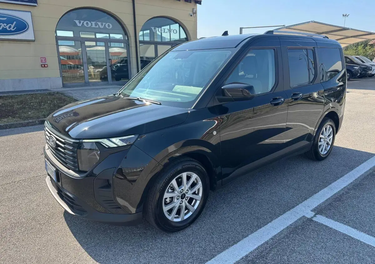 Ford Tourneo Courier 1.0 ecoboost 125cv Titanium