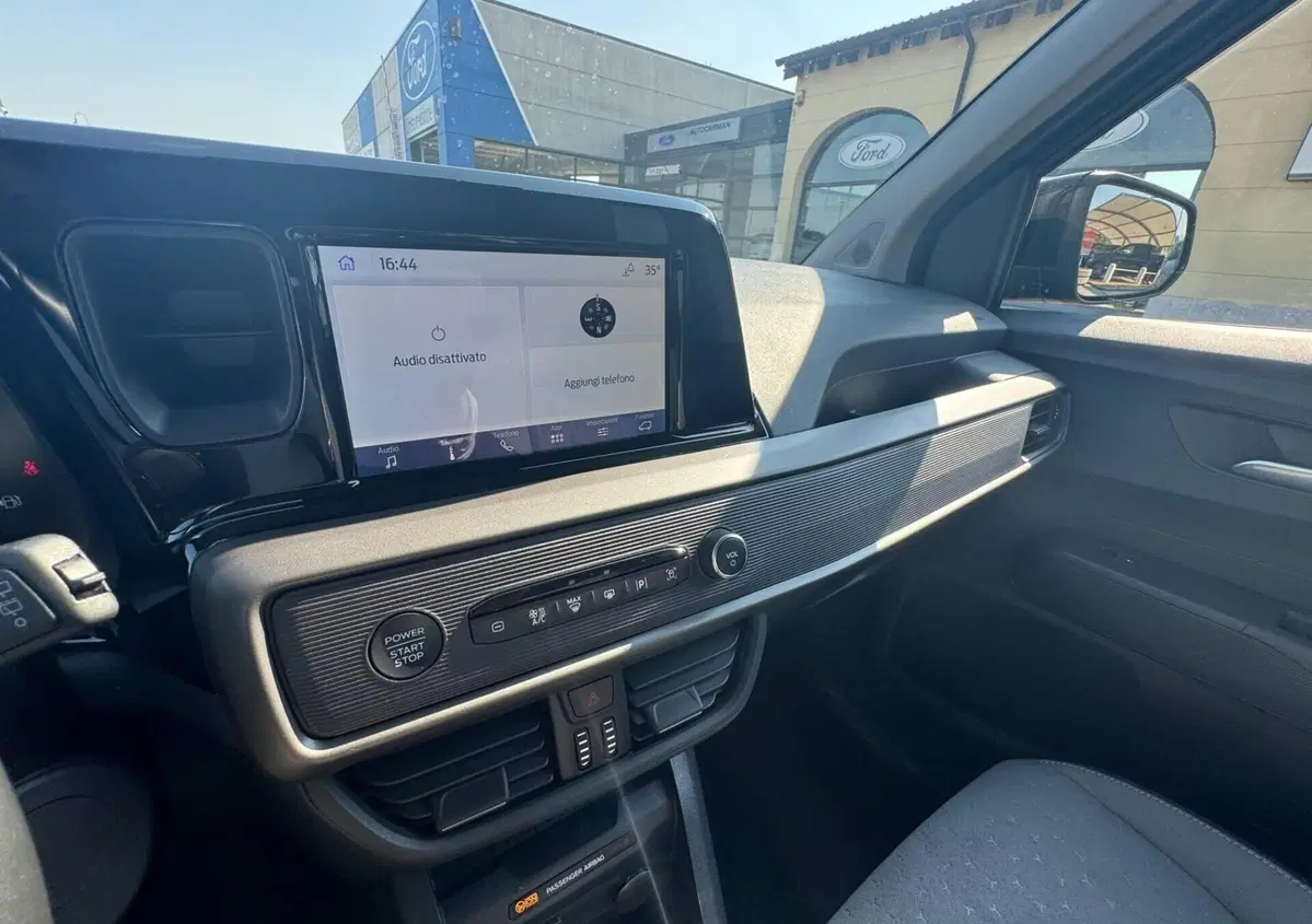 Ford Tourneo Courier 1.0 ecoboost 125cv Titanium (16)