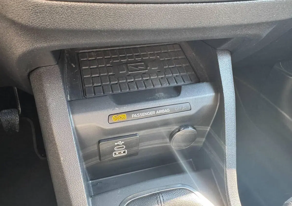 Ford Tourneo Courier 1.0 ecoboost 125cv Titanium (20)