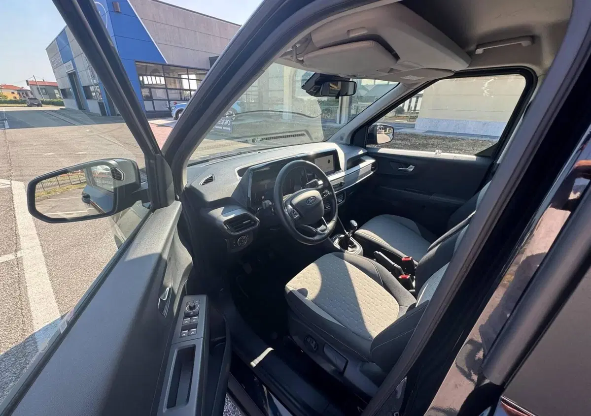 Ford Tourneo Courier 1.0 ecoboost 125cv Titanium (12)