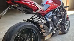 MV Agusta Brutale 800 RR (2015 - 16)  (2)