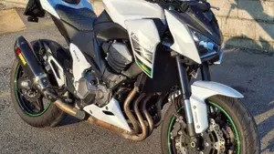 Kawasaki Z 800 ABS (2012 - 16)  (2)