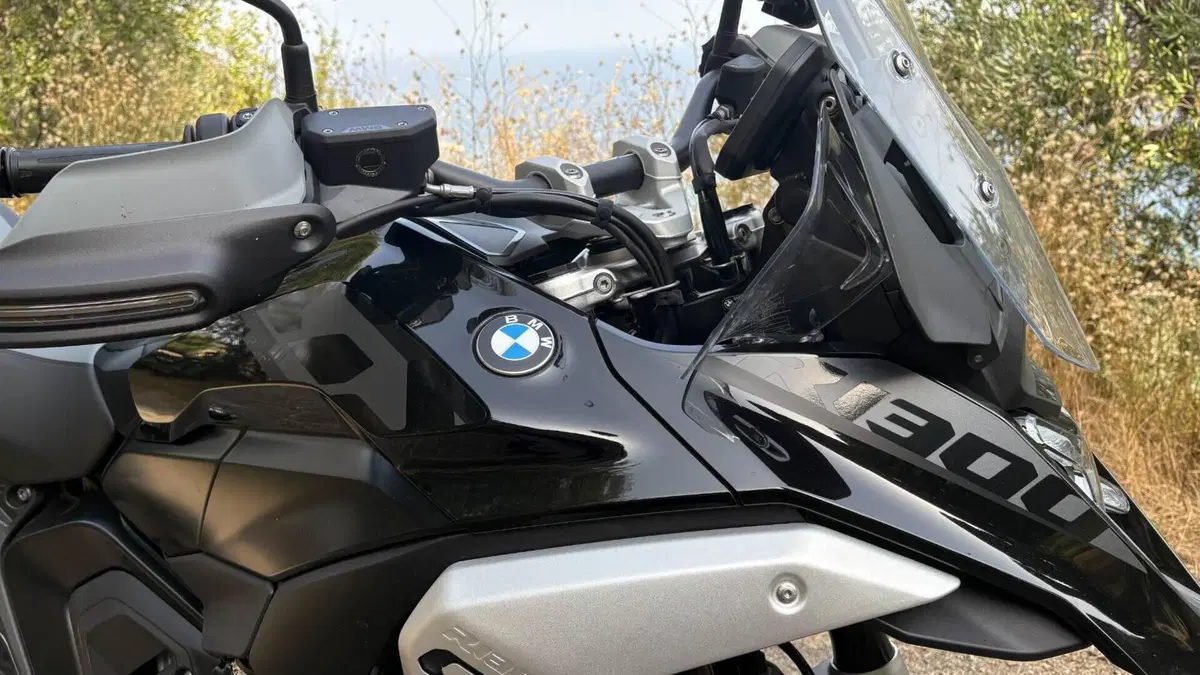 Bmw R 1300 GS Triple Black (2023 - 26)  (6)