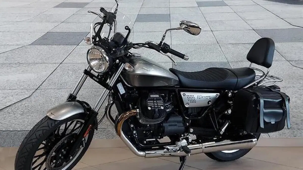 Moto Guzzi V9 Roamer (2021 - 24)  (2)