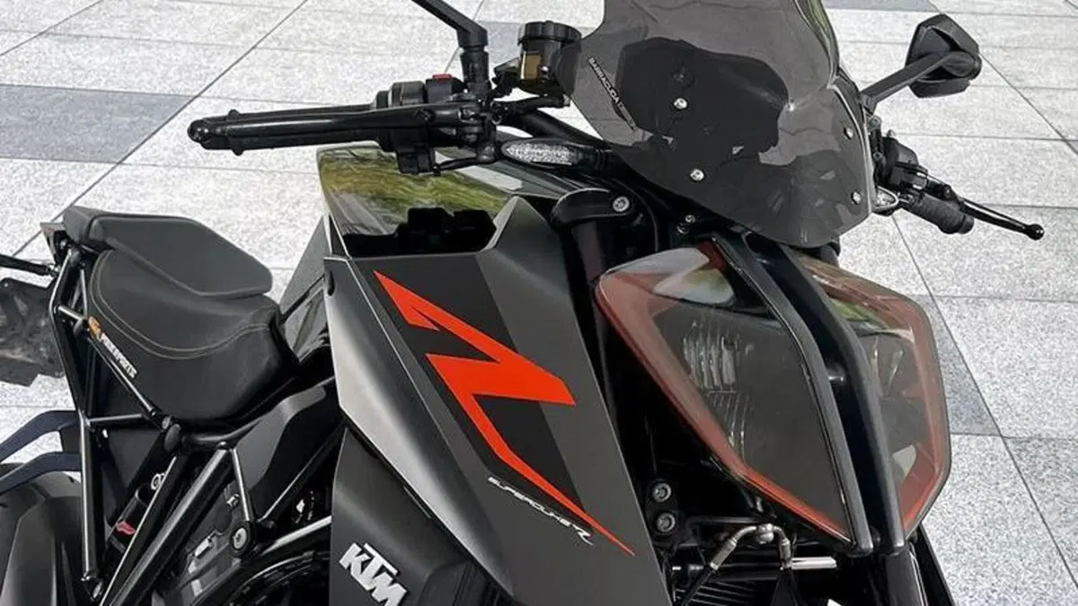 KTM 1290 Super Duke R (2019)  (7)