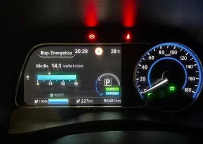 Nissan Leaf N-Connecta (13)