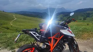KTM 1290 Super Duke R (2019)  (7)
