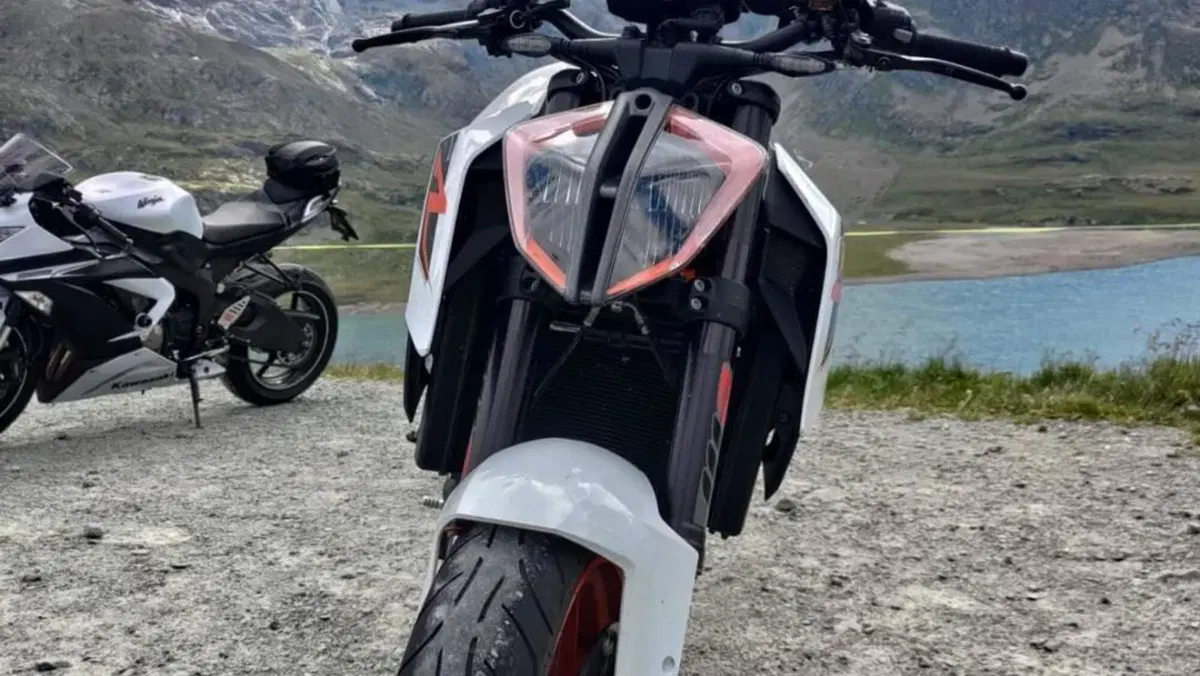 KTM 1290 Super Duke R (2019)  (13)