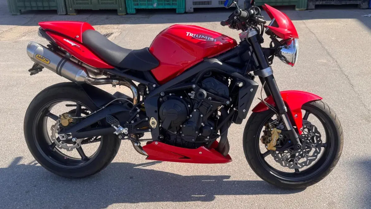 Triumph Street Triple (2007 - 12)  (5)